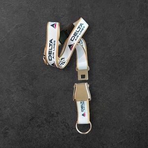 Delta Air Lines Unique Seat Belt Buckle Lanyard White Retro Boeing Airbus New
